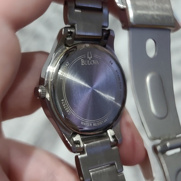 Watch - Picture 4 of 4